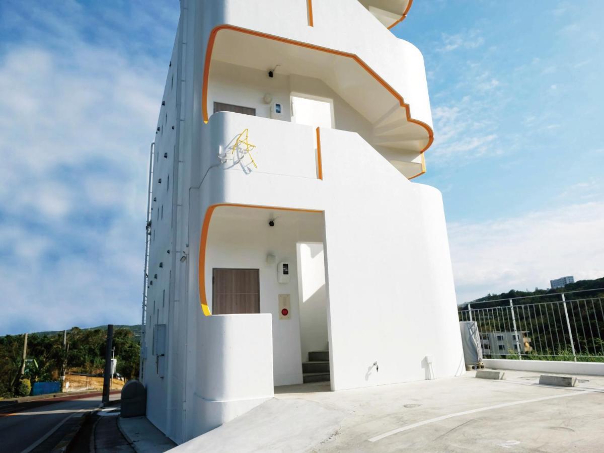 Chulax Okinawa Yomitan【Designer Condominium Hotel】 Экстерьер фото